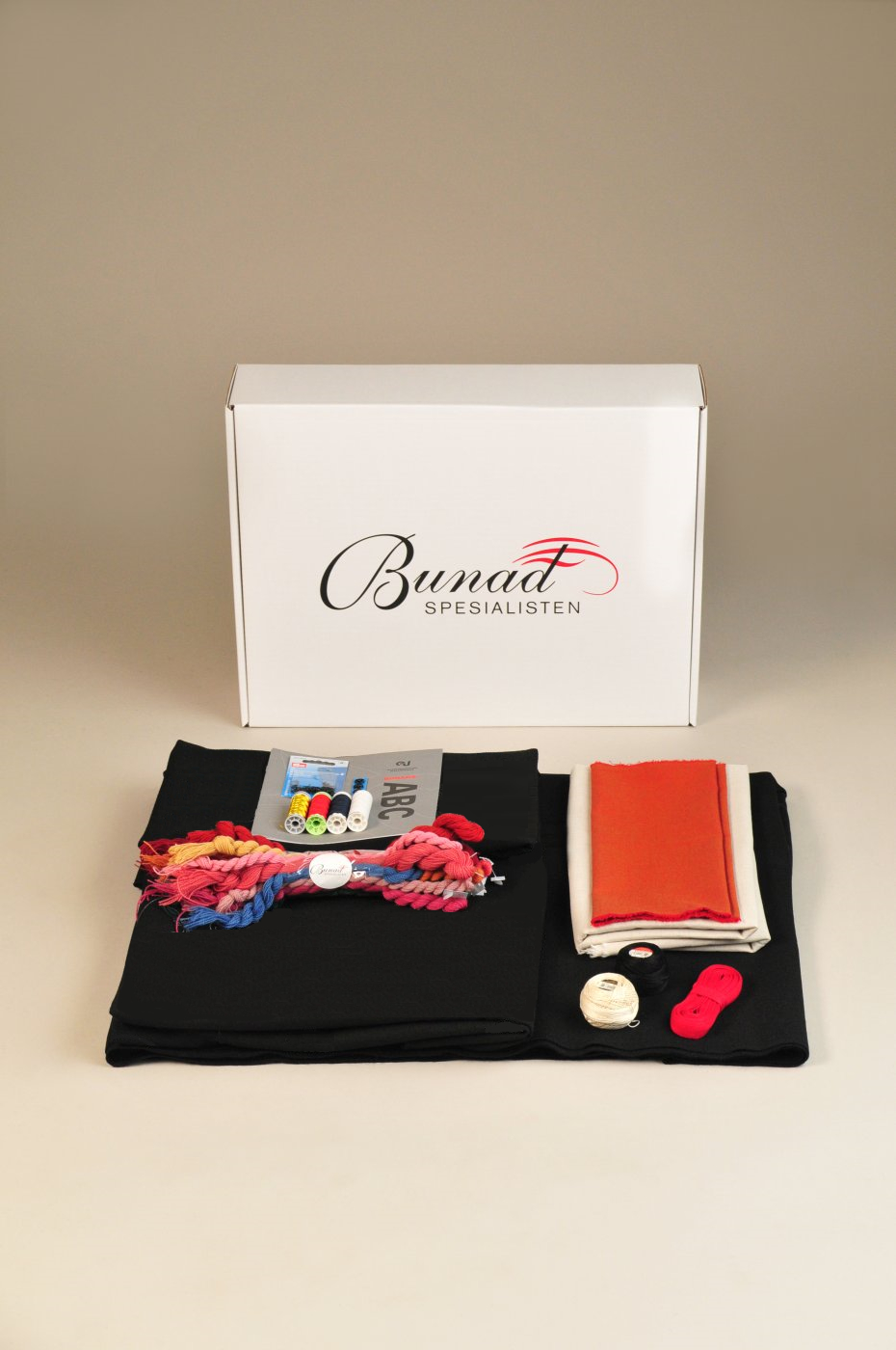 Hjørundfjord dame  bunad